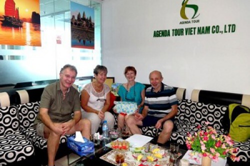 Programme definitif du voyage au Nord Vietnam du groupe de Mesdames et messieurs Sophie et JC Marcombes avec Brigitte et Didier
