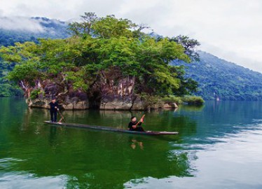 TOUR ĐÔNG - TÂY BẮC